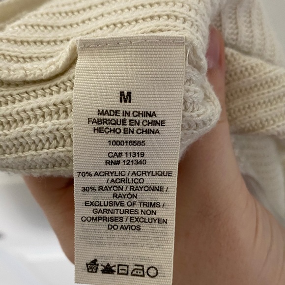 Garage Cropped Tank - Picture 4 of 4